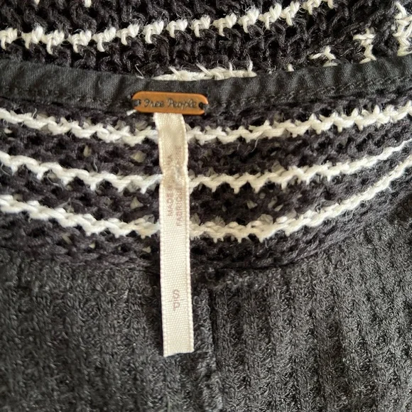 Free People Soulmate Crochet Tunic Top Black Waffle Knit Long Sleeves Size S - Picture 9 of 9